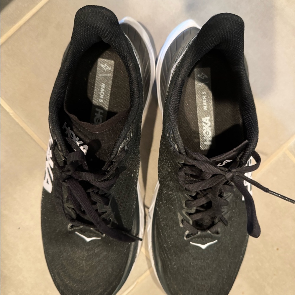 Hoka Mach tennis shoes - Picture 6 of 6